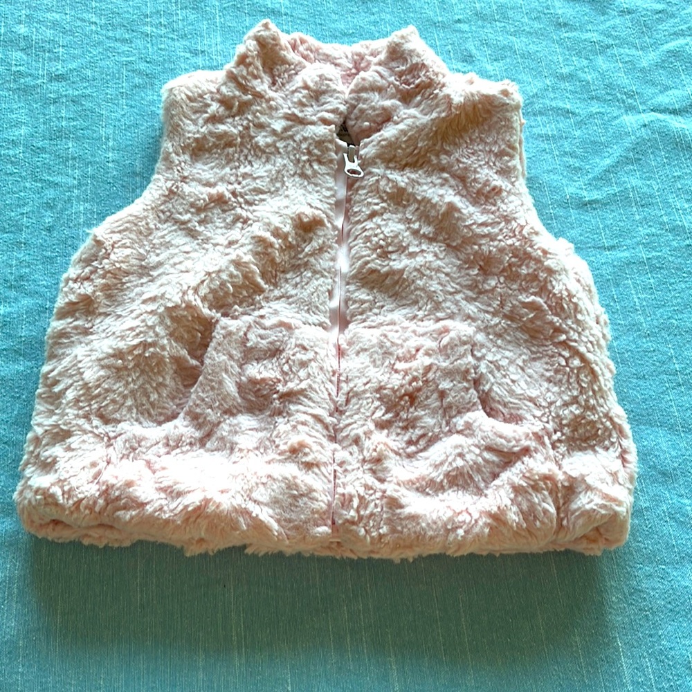American-Widgeon faux fur vest .Baby girl size 18 months